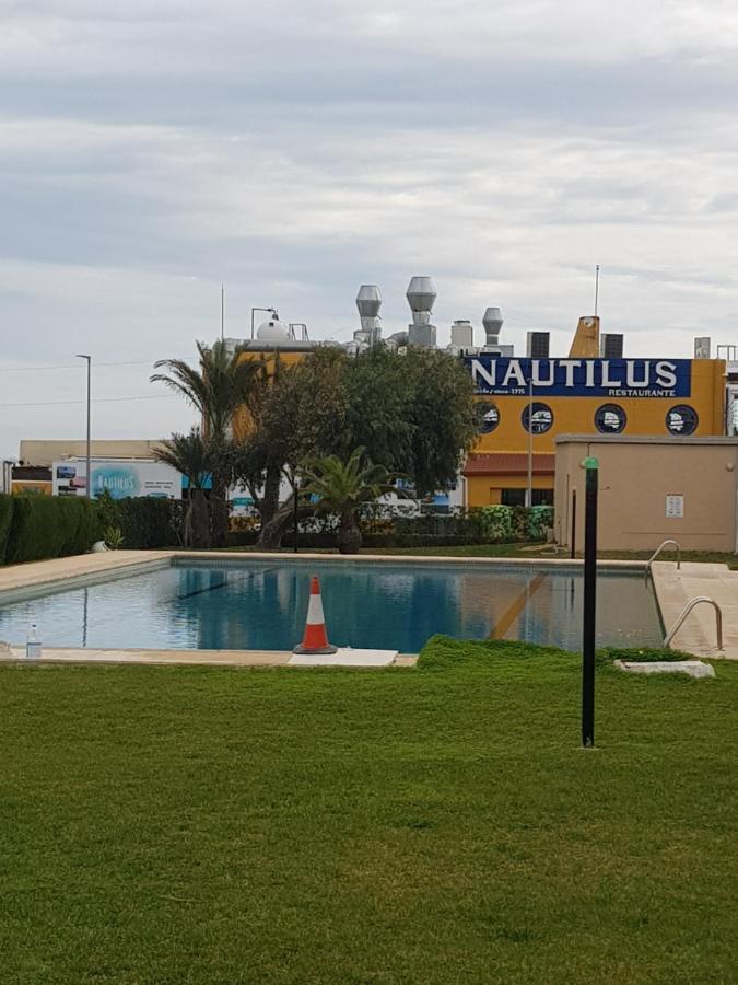 Nautilus Apartment Торевиеха Екстериор снимка