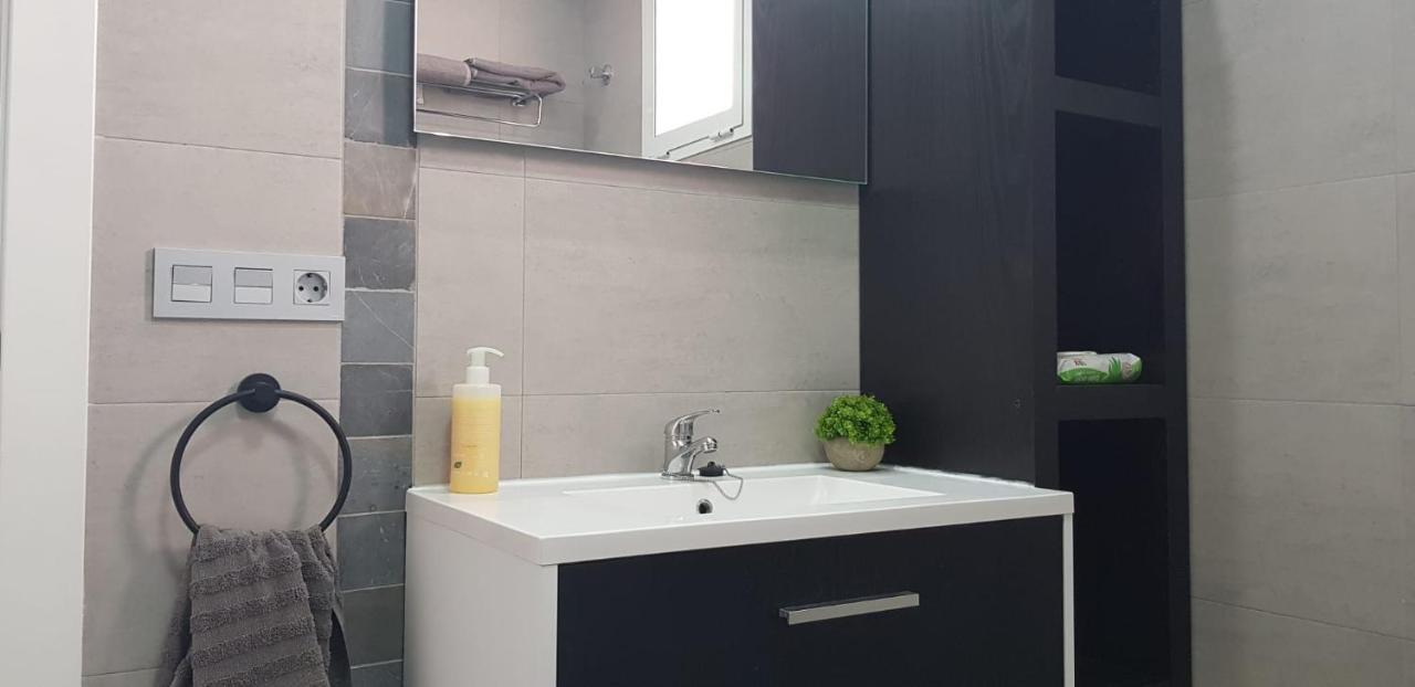 Nautilus Apartment Торевиеха Екстериор снимка