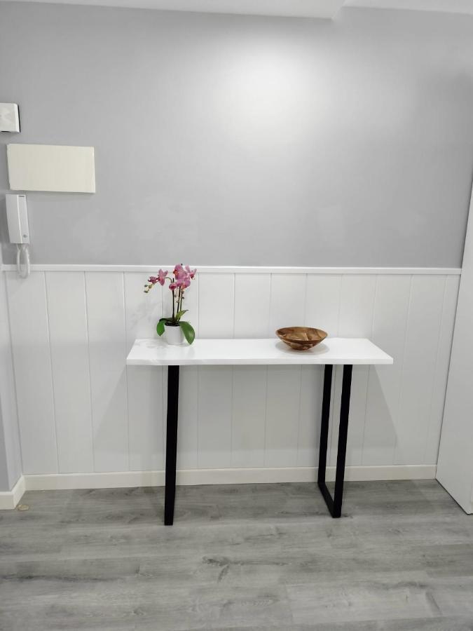 Nautilus Apartment Торевиеха Екстериор снимка