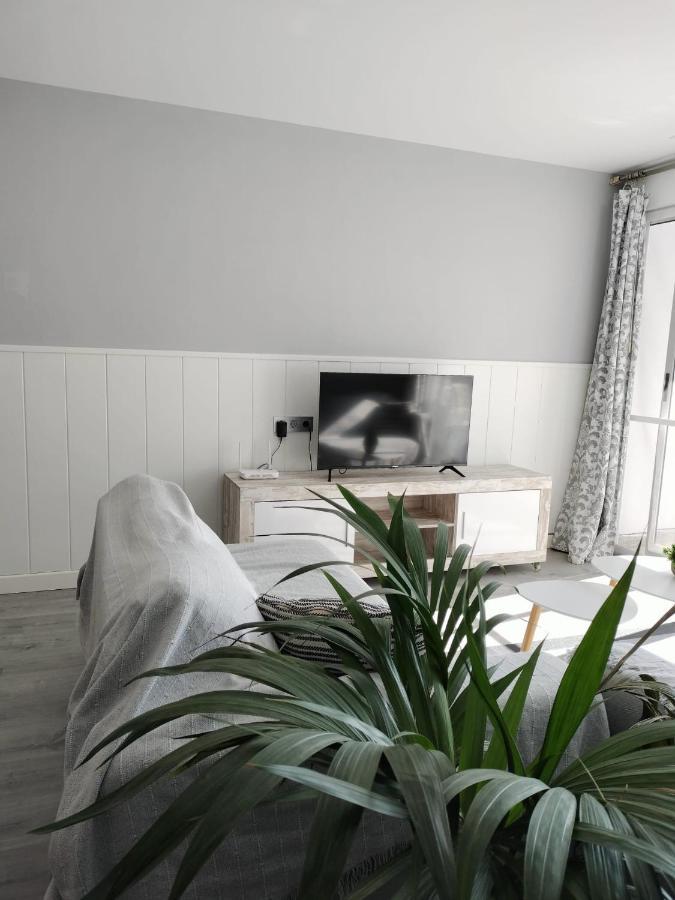 Nautilus Apartment Торевиеха Екстериор снимка